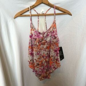 Under Armour Heat Gear Athletic top White/Orange/Pink XS NWT